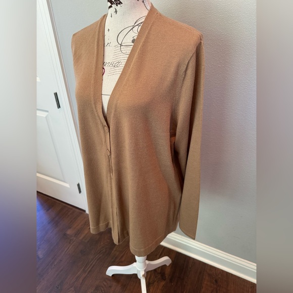 J Jill Tan Button-Up Cardigan - Picture 4 of 11